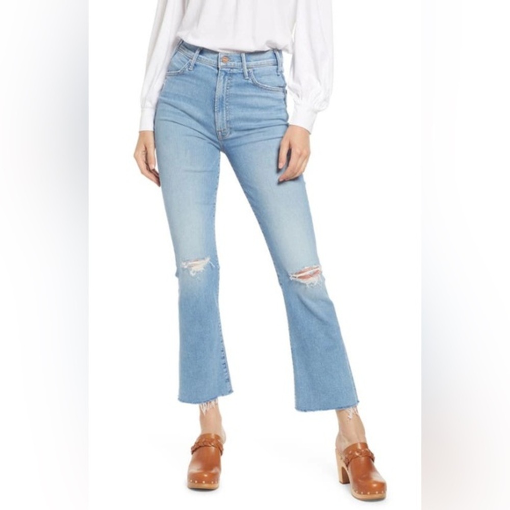 Mother Denim The Hustler Ankle Fray in Thrilling Shots Light Wash Size 25